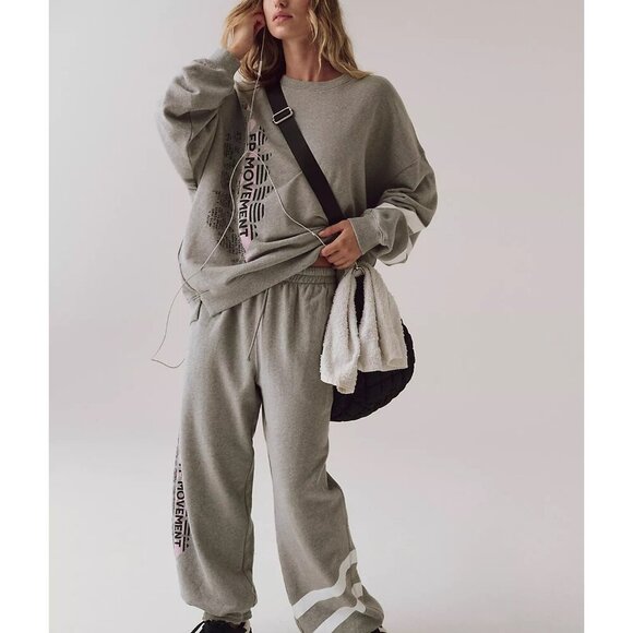 NWT Free People Movement All Star Jogger Logo - M Heather Grey/White - Picture 2 of 9